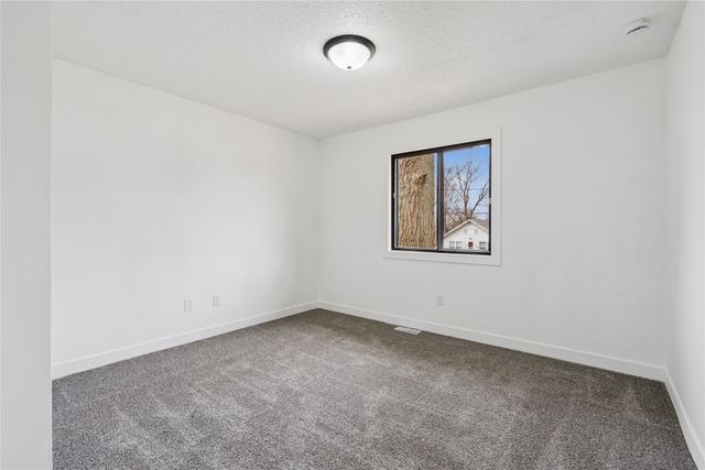 3809 11th Street, Des Moines, IA 50313