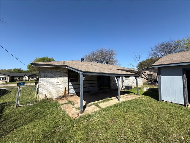 1546 Oakbrook Street, Lancaster, TX 75134