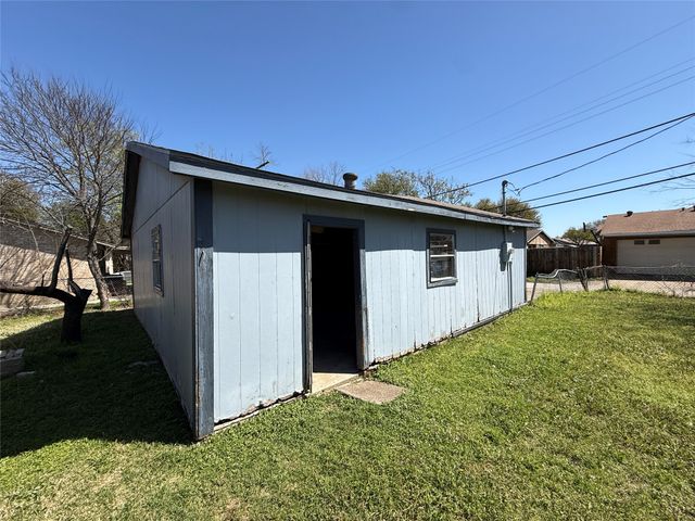 1546 Oakbrook Street, Lancaster, TX 75134