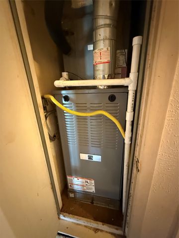 1546 Oakbrook Street, Lancaster, TX 75134