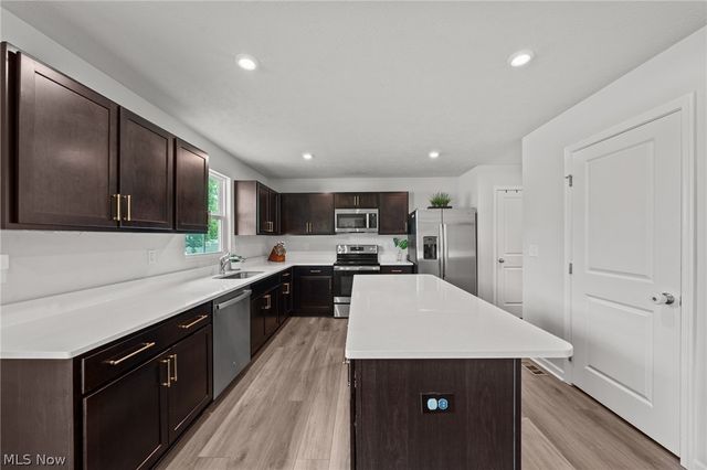 4636 Erhart Drive, Lorain, OH 44053