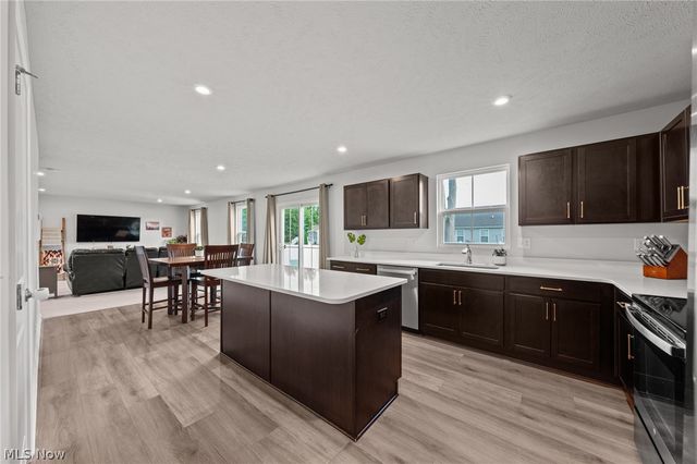 4636 Erhart Drive, Lorain, OH 44053