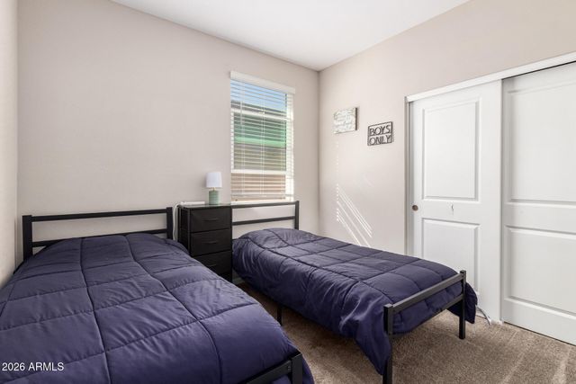 17449 W PATRICK Lane, Surprise, AZ 85387