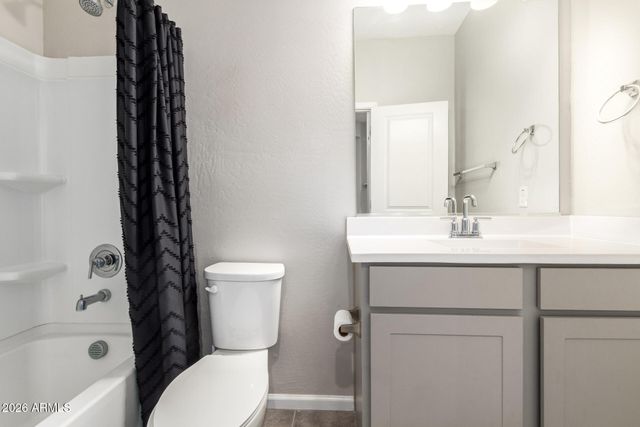 17449 W PATRICK Lane, Surprise, AZ 85387