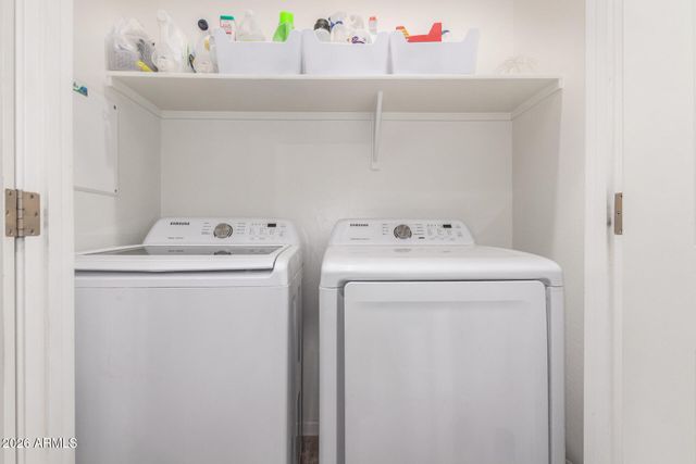 17449 W PATRICK Lane, Surprise, AZ 85387