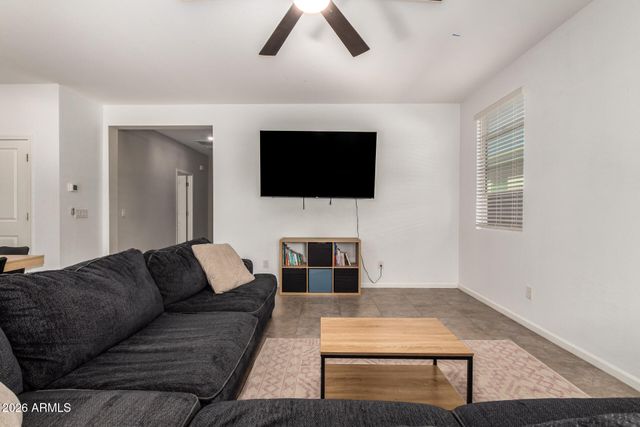 17449 W PATRICK Lane, Surprise, AZ 85387