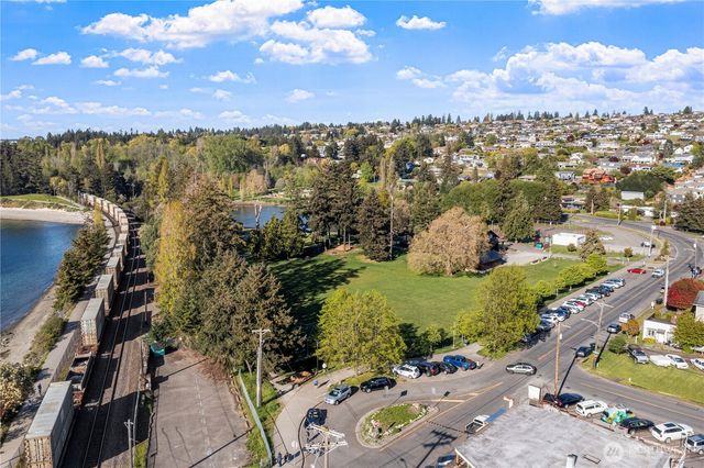 1536 -1538 S Walters Road, Tacoma, WA 98465