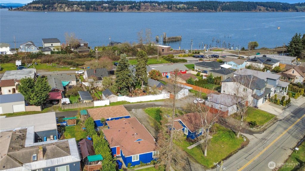 1536 -1538 S Walters Road, Tacoma, WA 98465