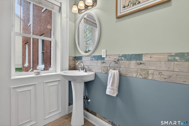 296 Orange Avenue, Milford, CT 06461