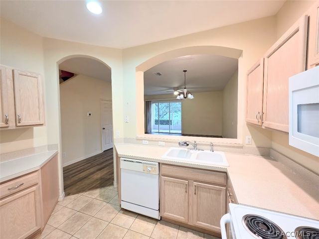 1600 W Spring Meadow Loop, Lecanto, FL 34461