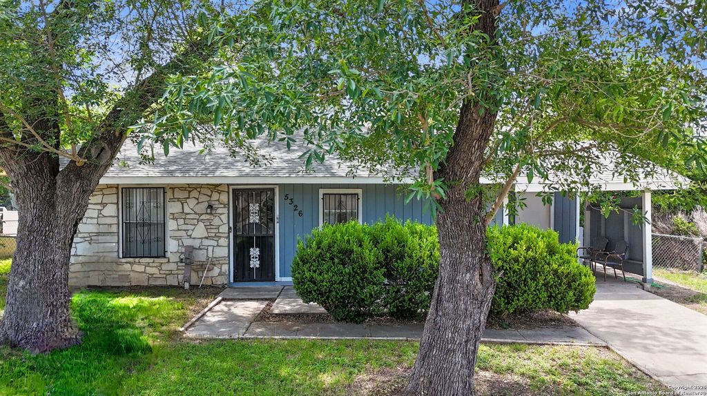 5326 Prairie Flower, San Antonio, TX 78242