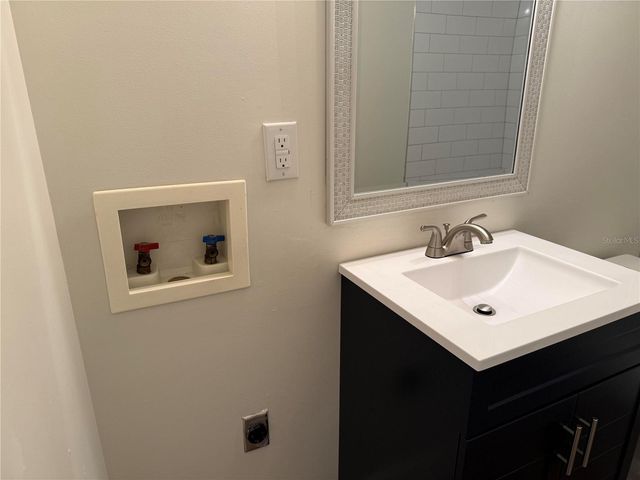 940 LAKE DESTINY ROAD H, Altamonte Springs, FL 32714