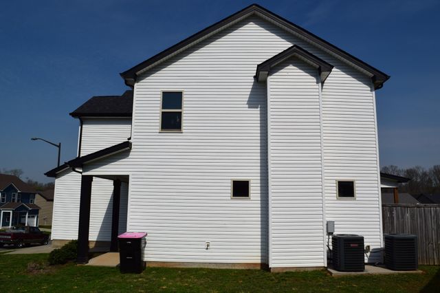 307 Lugano Ln, Clarksville, TN 37040