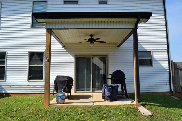 307 Lugano Ln, Clarksville, TN 37040