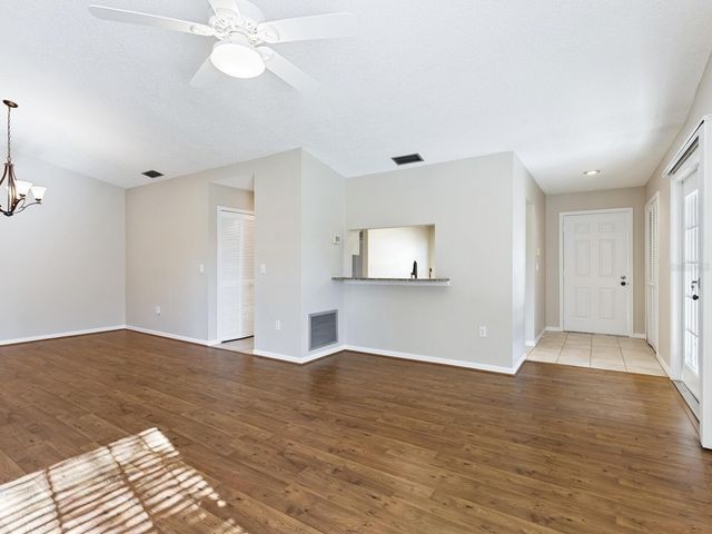 4372 TRAILS DRIVE 15-1, Sarasota, FL 34232