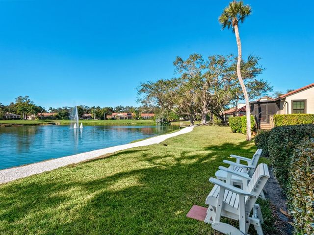 4372 TRAILS DRIVE 15-1, Sarasota, FL 34232