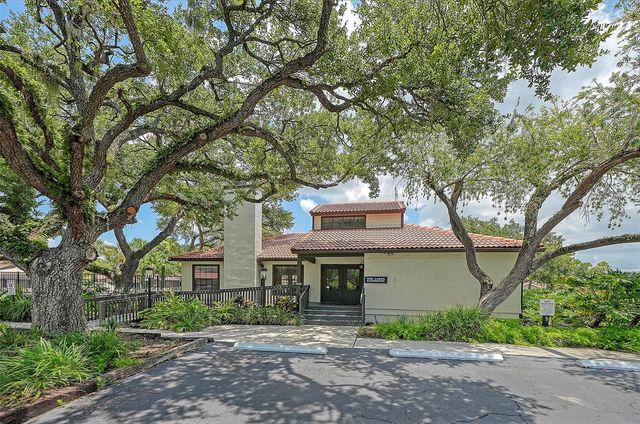 4372 TRAILS DRIVE 15-1, Sarasota, FL 34232