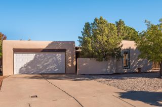 4911 Alberta Lane NW, Albuquerque, NM 87120