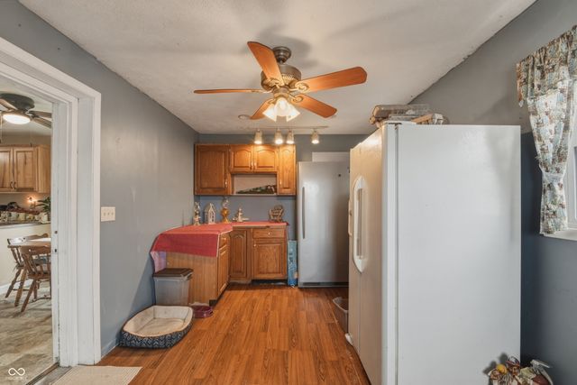 8621 S CR 800 W, Daleville, IN 47334