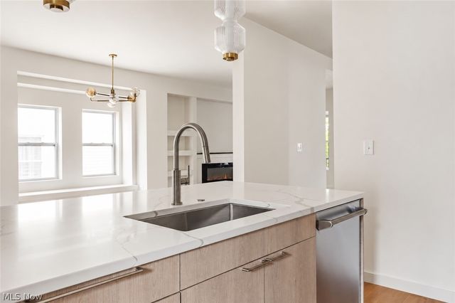 1382 W 59th Street, Cleveland, OH 44102