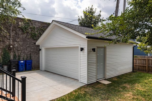 1382 W 59th Street, Cleveland, OH 44102