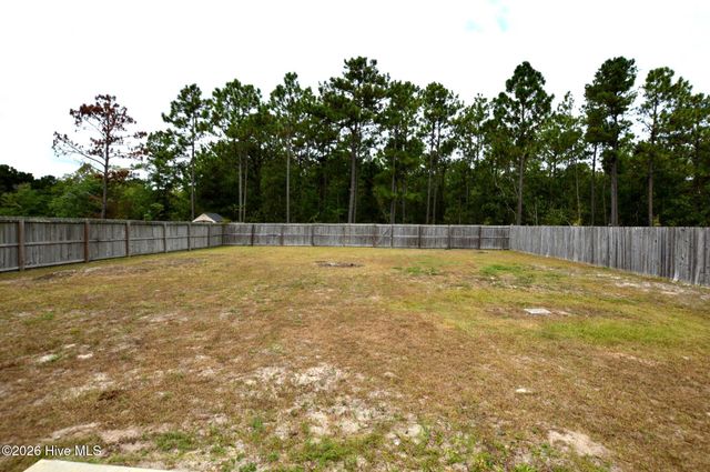 130 Dixon Road, Holly Ridge, NC 28445