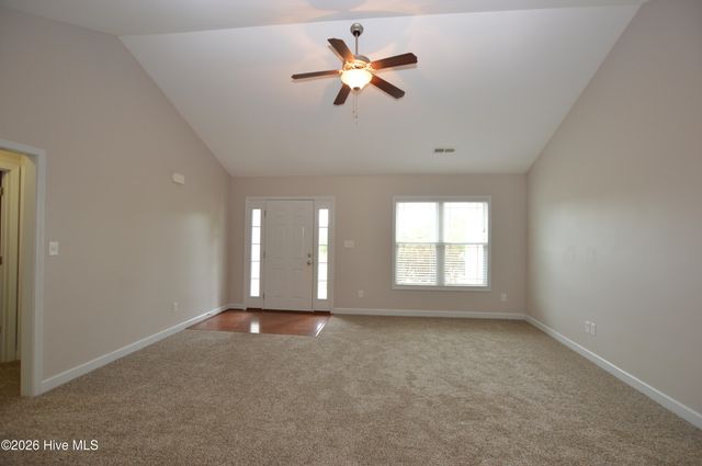 130 Dixon Road, Holly Ridge, NC 28445