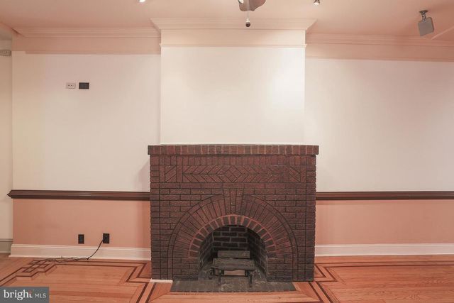 1524 S CHARLES ST, Baltimore, MD 21230