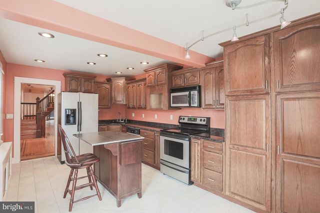 1524 S CHARLES ST, Baltimore, MD 21230