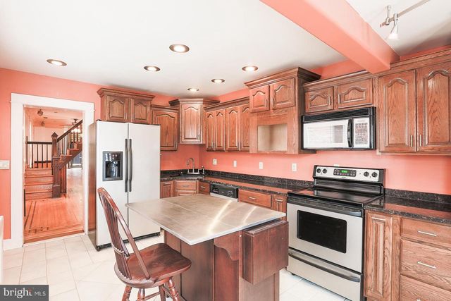 1524 S CHARLES ST, Baltimore, MD 21230