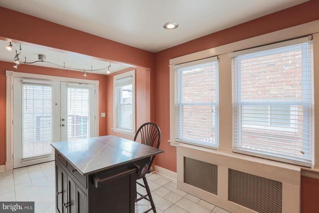 1524 S CHARLES ST, Baltimore, MD 21230