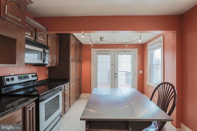 1524 S CHARLES ST, Baltimore, MD 21230