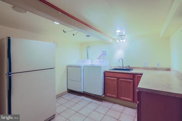 1524 S CHARLES ST, Baltimore, MD 21230