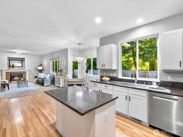 15305 276th Place NE, Duvall, WA 98019