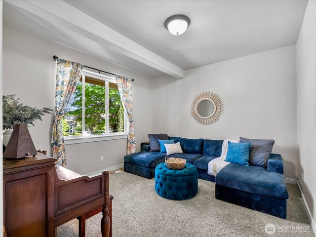 15305 276th Place NE, Duvall, WA 98019