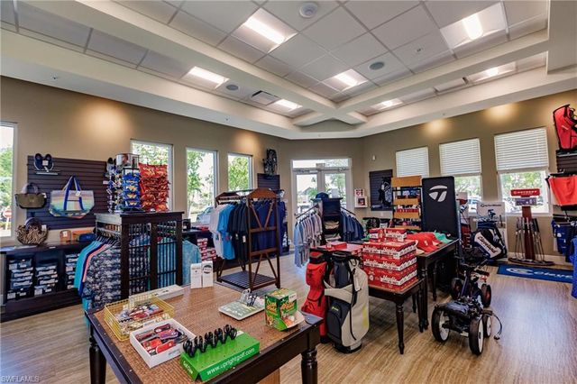 5665 Trailwinds DR # 615, Fort Myers, FL 33907