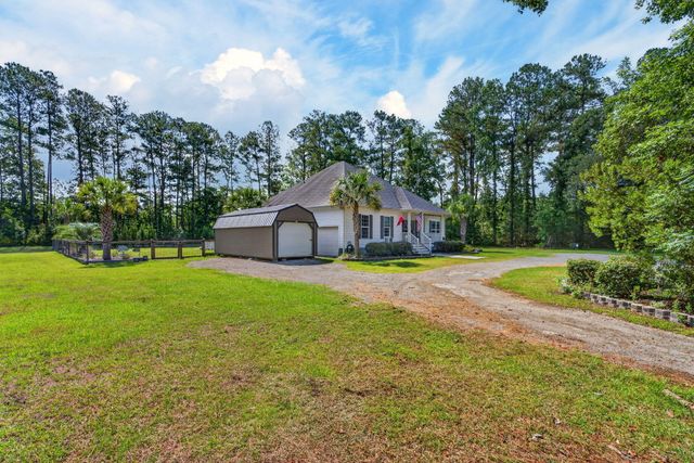 1321 Canady Branch Road, Bonneau, SC 29431