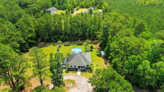 1321 Canady Branch Road, Bonneau, SC 29431
