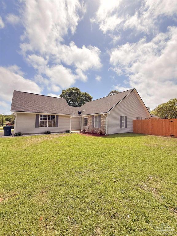 161 Mirabelle Cir, Pensacola, FL 32514