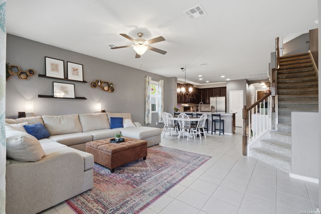 10427 Bulwark Peak, Converse, TX 78109