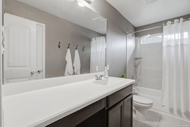 10427 Bulwark Peak, Converse, TX 78109