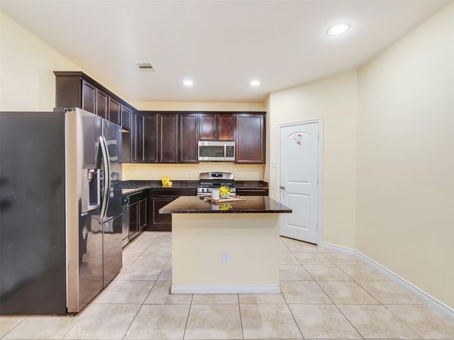 7923 Ashford Trace Drive, Houston, TX 77072