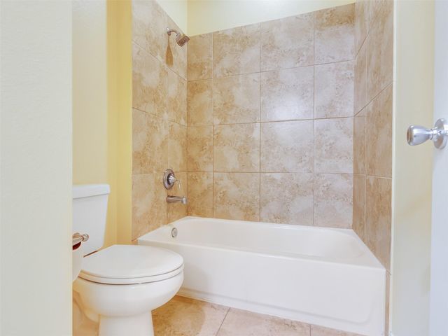 7923 Ashford Trace Drive, Houston, TX 77072