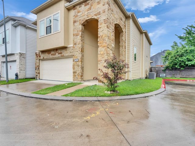 7923 Ashford Trace Drive, Houston, TX 77072