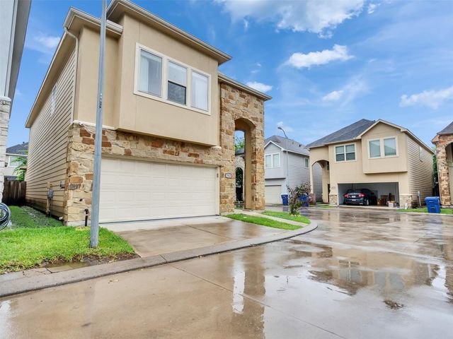 7923 Ashford Trace Drive, Houston, TX 77072