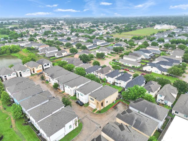 7923 Ashford Trace Drive, Houston, TX 77072
