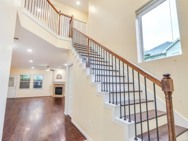 7923 Ashford Trace Drive, Houston, TX 77072