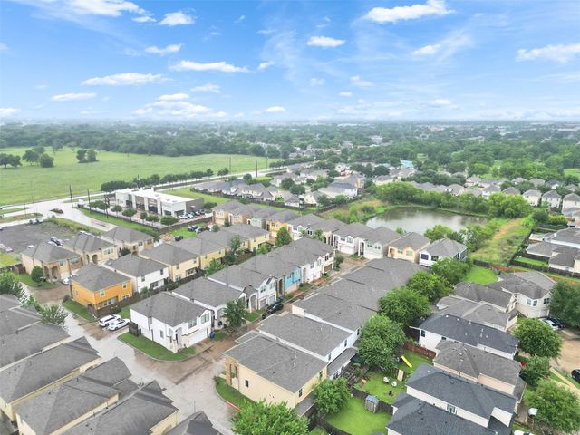 7923 Ashford Trace Drive, Houston, TX 77072