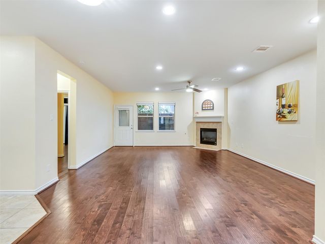 7923 Ashford Trace Drive, Houston, TX 77072