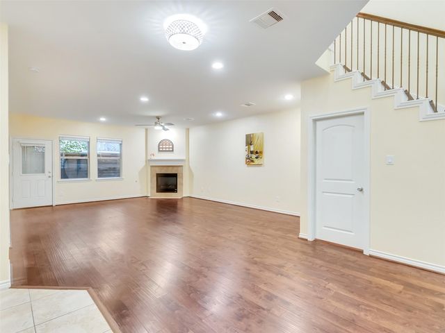 7923 Ashford Trace Drive, Houston, TX 77072